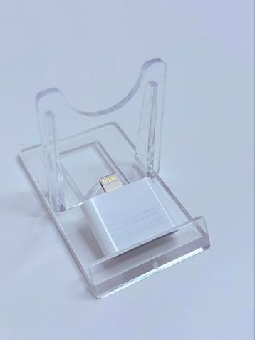 Apple Lightning naar 30-pin adapter beschikbaar voor biedingen