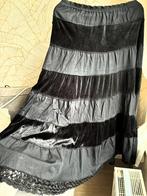 🕸Leuke rok met Fluweel Halloween gipsy 46/48, Kleding | Dames, Rokken, Zwart, Maat 46/48 (XL) of groter, Ophalen of Verzenden