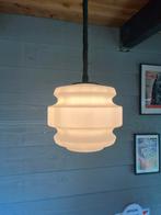 Vintage mid century opaal glazen hanglamp, Huis en Inrichting, Lampen | Hanglampen, Ophalen of Verzenden, Minder dan 50 cm
