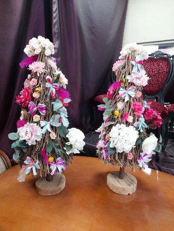 2 x mooie brocante boompjes met verlichting 65.00 per stuk  beschikbaar voor biedingen
