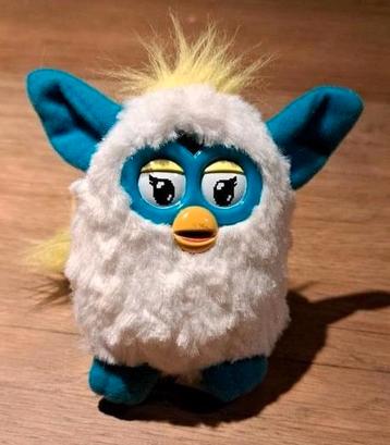 Furby McDonald's Happy Meal 2013 beschikbaar voor biedingen