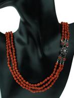 Bloedkoraal antieke ketting zeeuwse knop sluiting zilver, Verzenden, Zilver, Ketting, Met edelsteen