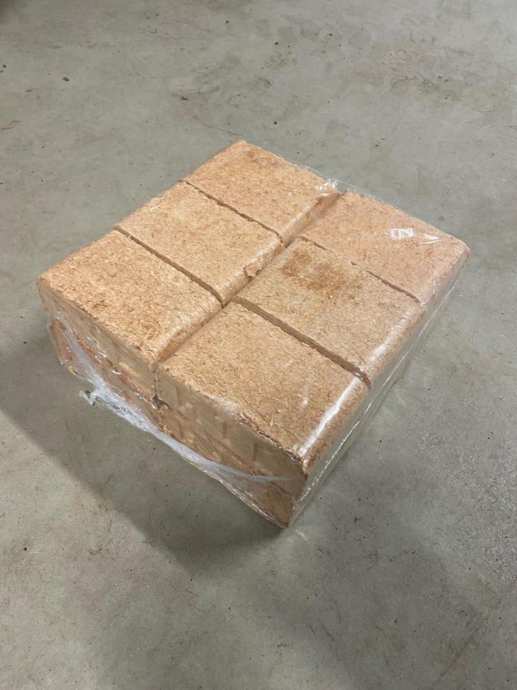 Blokken Geperst Hout (RUF) briketten 12kg pakken haardhout!, Tuin en Terras, Haardhout, Blokken, Overige houtsoorten, Minder dan 3 m³