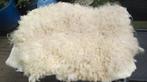 Ouessant schaap hand gevilte vacht, 85x60cm, roomwit, wol, Verzenden, Nieuw