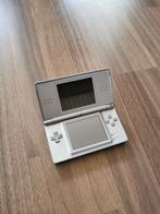 Nintendo DS zilverkleurig + accessoires, Ophalen of Verzenden, Niet werkend