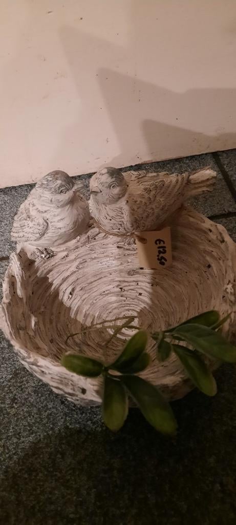 vogelbad met vogels vogelnestjes, Ophalen of Verzenden
