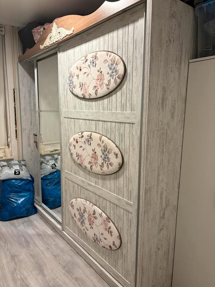 Grote Schuifdeurkast met Spiegel - Gebruikt, Huis en Inrichting, Kasten | Kledingkasten, Gebruikt, 200 cm of meer, 50 tot 75 cm