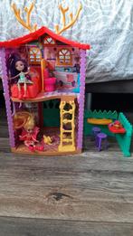 Enchantimals Poppenhuis met Poppen en Accessoires, Ophalen, Gebruikt, Poppenhuis