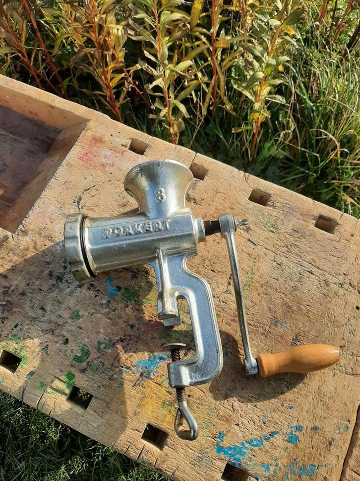 Gehaktmolen / Vleesmolen - (Porkert 8 / zeer goede staat), Huis en Inrichting, Keuken | Keukenbenodigdheden, Zo goed als nieuw