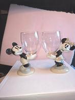 2 Disneyland Paris Micky mini Mouse Beeldjes wijnglazen, Verzamelen, Ophalen of Verzenden, Mickey Mouse, Zo goed als nieuw, Beeldje of Figuurtje