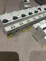 Schneider aardlekschakelaar b16. C16, Ophalen of Verzenden, Zo goed als nieuw, Overige typen