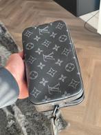 Louis Vuitton Pouchette Volga, Sieraden, Tassen en Uiterlijk, Ophalen of Verzenden, Zo goed als nieuw, Zwart