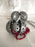 3 Vintage metalen kerstballen die inelkaar passen, Diversen, Kerst, Ophalen of Verzenden, Gebruikt