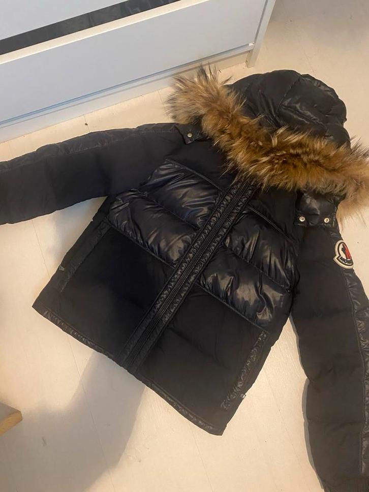 Moncler Winterjas - Zo goed als nieuw, Kinderen en Baby's, Kinderkleding | Maat 164, Zo goed als nieuw, Jongen of Meisje, Jas