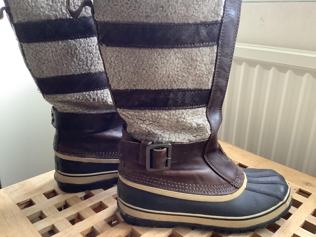 Sorel snowboots, Zwart, Snowboots, Ophalen of Verzenden, Zo goed als nieuw