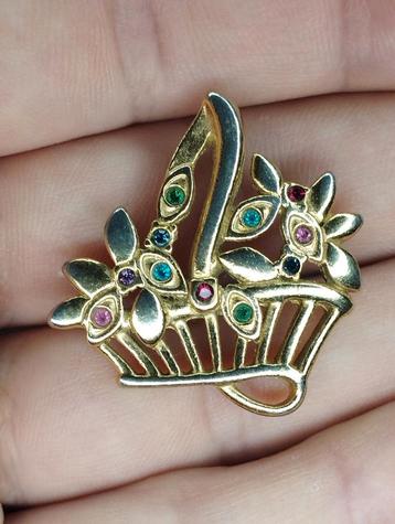 prachtige vintage broche beschikbaar voor biedingen