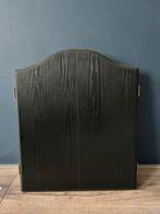 Winmau dart dartbord kast gebruikt. Dartkast, Sport en Fitness, Darts, Ophalen, Zo goed als nieuw, Dartbord