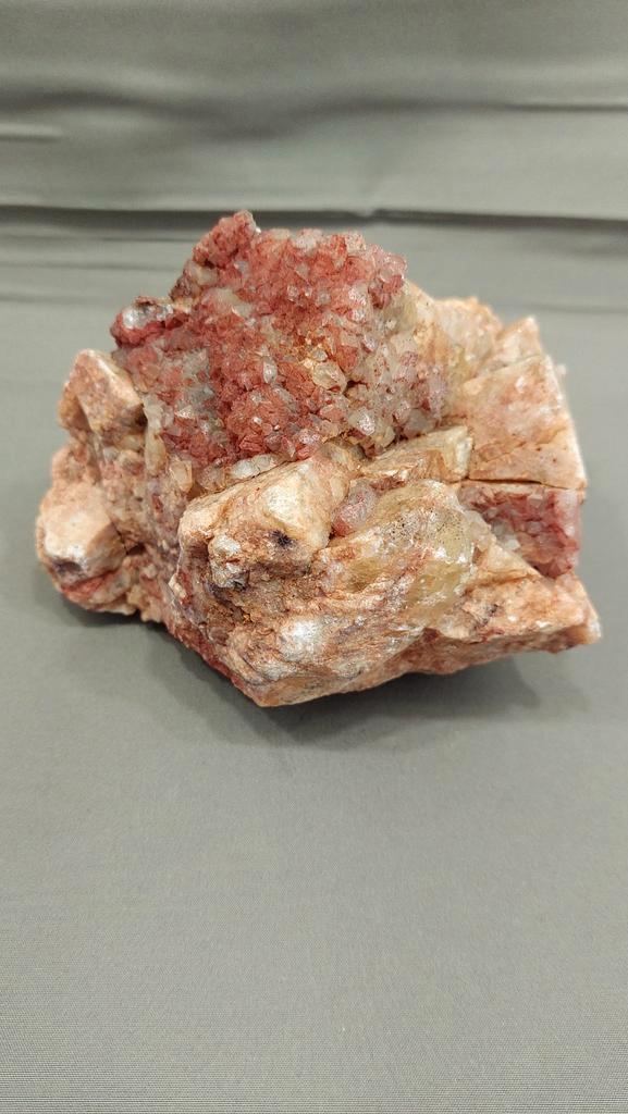 Fluoriet geel met lithiumkwarts van €80,- voor €39,-, Verzamelen, Mineralen en Fossielen, Mineraal, Ophalen of Verzenden