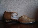Nette gouden schoenen maat 35, Meisje, Schoenen, Ophalen of Verzenden, Zo goed als nieuw