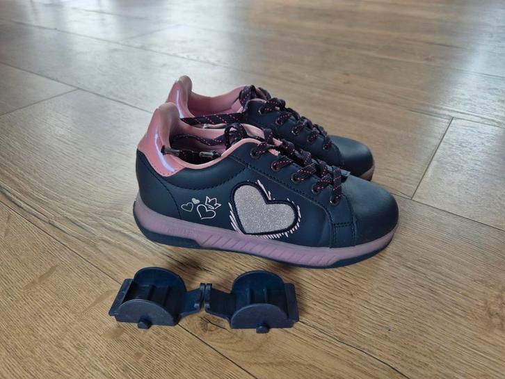 Heeliez rolschoenen maat 35 - weinig gebruikt, Kinderen en Baby's, Kinderkleding | Schoenen en Sokken, Ophalen of Verzenden