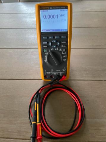 Fluke 289 True-RMS Multimeter met log functie beschikbaar voor biedingen