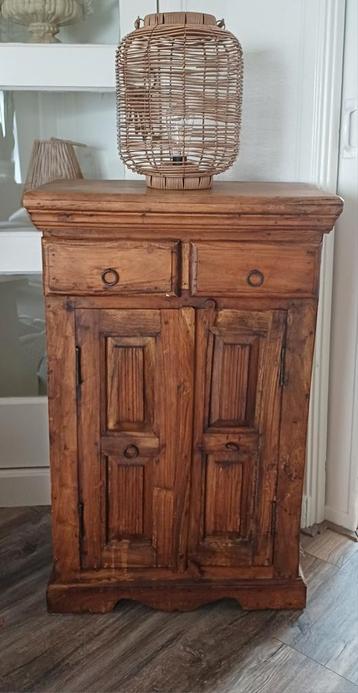 Prachtige brocante massiefhouten kast/hallkast/meidenkast  beschikbaar voor biedingen