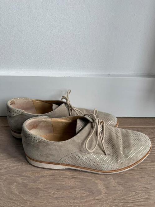 beige/glimmende suède veterschoenen maat 37 PAUL GREEN, Kleding | Dames, Schoenen, Zo goed als nieuw, Overige typen, Beige, Ophalen of Verzenden