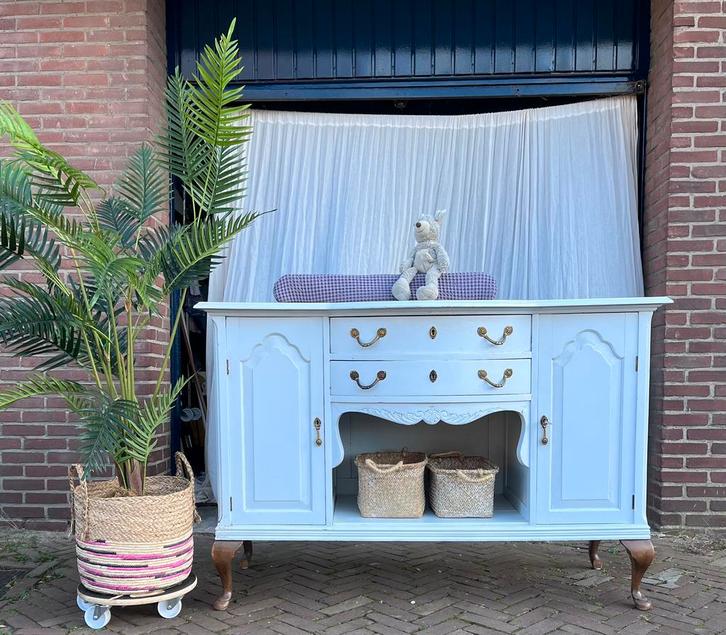 Leuke ruime brocante commode, Kinderen en Baby's, Kinderkamer | Commodes en Kasten, Zo goed als nieuw, 90 tot 105 cm, 100 cm of meer