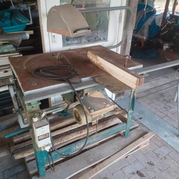 Zaagtafel (gjerde) beschikbaar voor biedingen