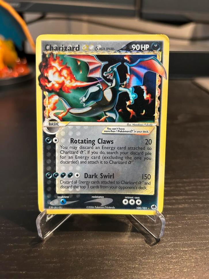 Charizard Gold Star #100 Delta Species, Hobby en Vrije tijd, Verzamelkaartspellen | Pokémon, Gebruikt, Losse kaart, Foil, Ophalen of Verzenden