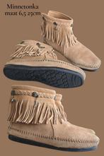 Minnetonka ibiza boots maat 6,5 / 25 cm
Wat past als maat 39, Kleding | Dames, Schoenen, Bruin, Lage of Enkellaarzen, Ophalen of Verzenden
