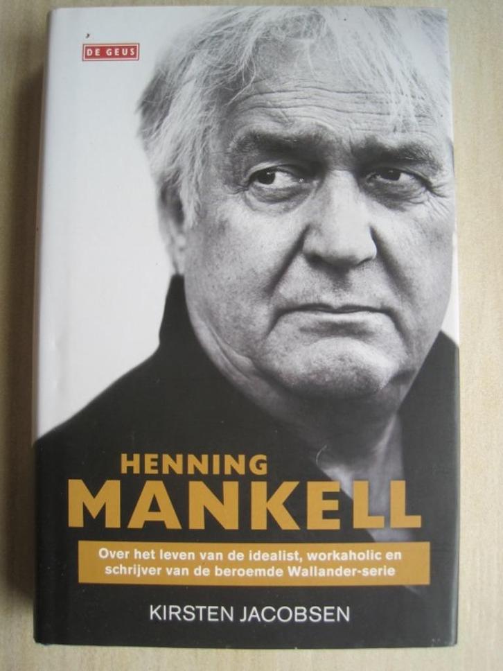 252 - Henning Mankell - Kirsten Jacobsen, Boeken, Biografieën, Zo goed als nieuw, Film, Tv en Media, Ophalen of Verzenden