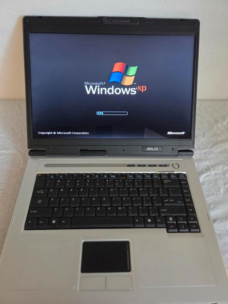 Werkt! Laptop met Windows XP – klassiek model, Computers en Software, Vintage Computers, Ophalen of Verzenden