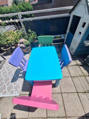 ikea mammut tafel + 4 stoelen  beschikbaar voor biedingen