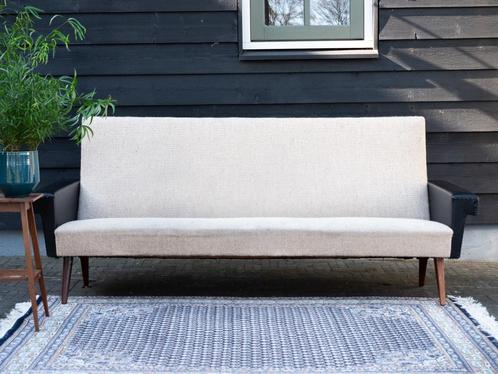 Vintage Jaren 60 Deense Design bank | Ecru, Zwart, 3-zits, Huis en Inrichting, Banken | Bankstellen, Gebruikt, Rechte bank, Driepersoons