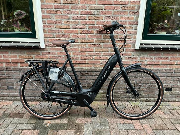 Prachtige Gazelle Grenoble C8 uit 2023! 4065km, 500WH.Bosch, Fietsen en Brommers, Elektrische fietsen, Zo goed als nieuw, Gazelle