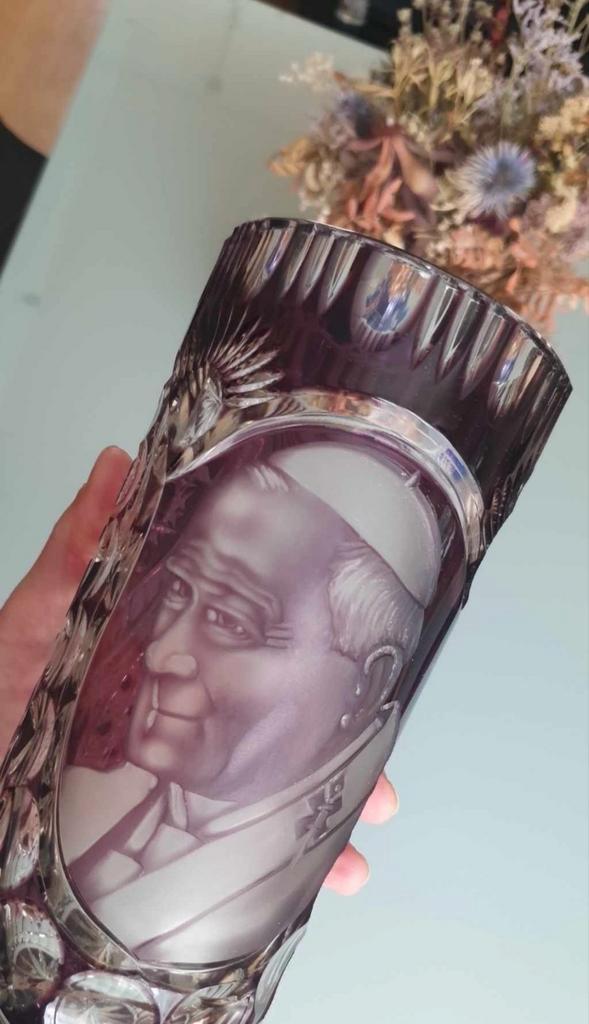 Boheemse Prachtige Kristallen Vaas van Johannes Paulus 2de., Antiek en Kunst, Antiek | Glas en Kristal, Ophalen of Verzenden