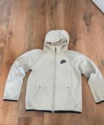 Nike tech vest 147/158, Ophalen of Verzenden, Zo goed als nieuw, Jongen of Meisje, Trui of Vest