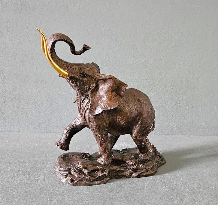 Bronzen Afrikaanse olifant, Antiek en Kunst, Kunst | Beelden en Houtsnijwerken, Ophalen of Verzenden