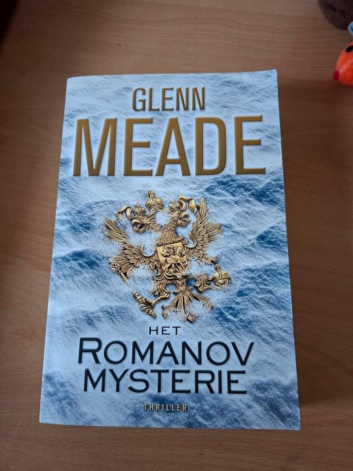 Het Romanov Mysterie - Glenn Meade, Boeken, Thrillers, Zo goed als nieuw, Nederland, Ophalen of Verzenden