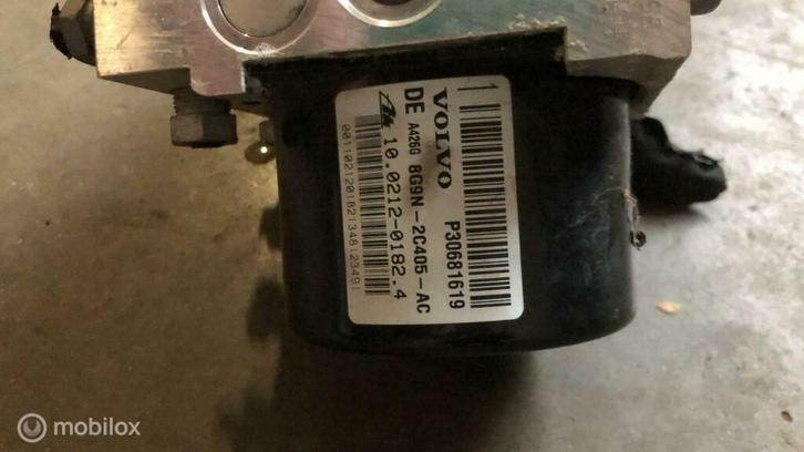 ABS pomp origineel Volvo V70 III ('07-'17) 30681619, Auto-onderdelen, Remmen en Aandrijving, Volvo, Gebruikt, Ophalen of Verzenden