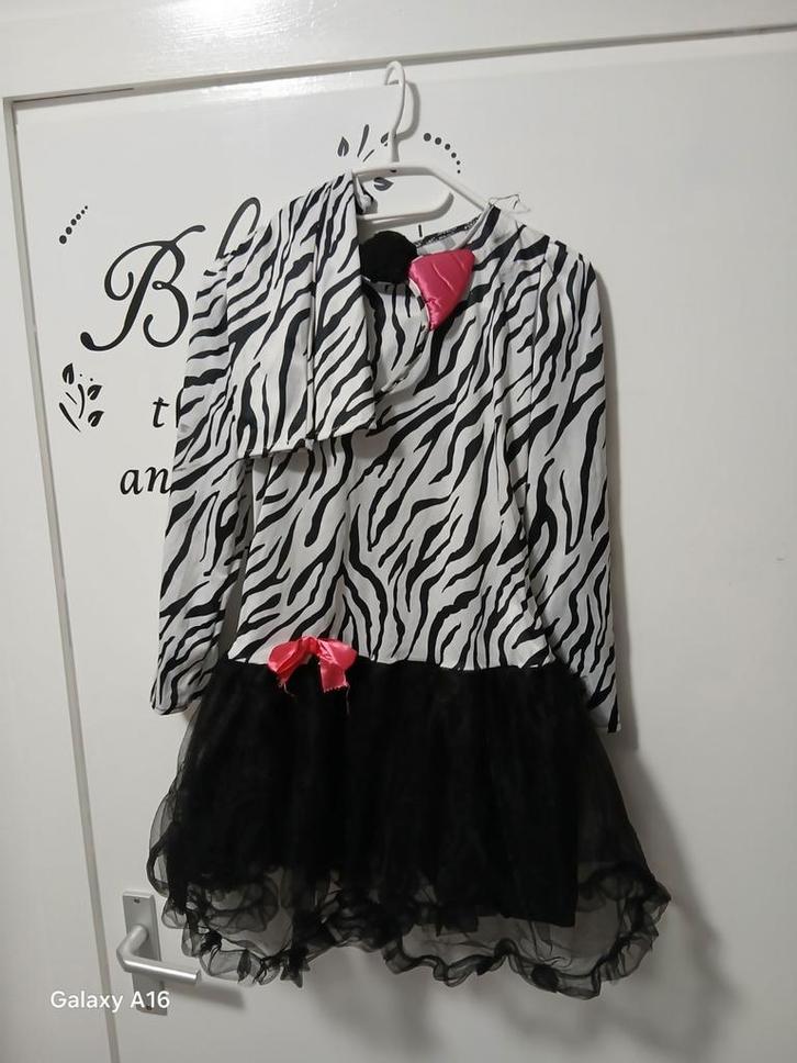 Zebra Kostuum - Jurk, Haarband, Beenwarmers, Kinderen en Baby's, Carnavalskleding en Verkleedspullen, Zo goed als nieuw, Meisje