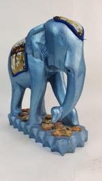 Vintage beeld van hout, blauwe olifant. 26 cm. S13, Ophalen of Verzenden