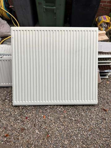 Diverse radiatoren beschikbaar voor biedingen