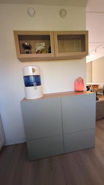 Besta kast en bovenkast 
