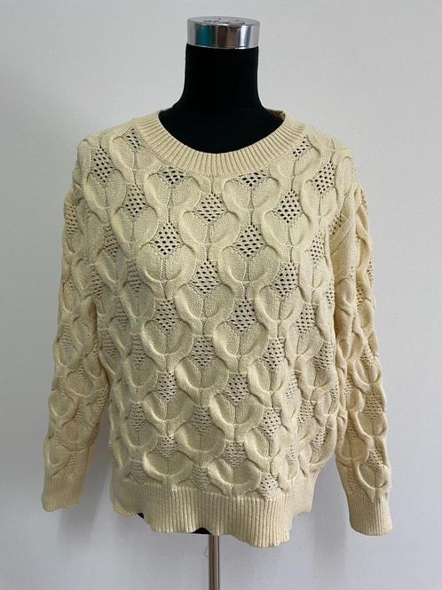 Trui16 - Beige By Clara trui maat M-L (1), Kleding | Dames, Truien en Vesten, Zo goed als nieuw, Maat 38/40 (M), Beige, Ophalen of Verzenden