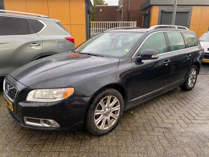 Volvo V70 2.4D SUMMUM Navi Leder Xenon PDCTrekhaak, Auto's, Volvo, Bedrijf, V70, ABS, Airbags, Bluetooth, Boordcomputer, Centrale vergrendeling