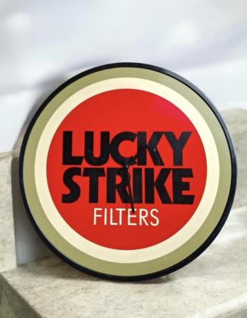 Grote Vintage Lucky Strike decoratie reclame wandklok beschikbaar voor biedingen