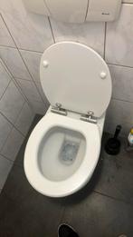 Compleet toilet met inbouwreservoir, Doe-het-zelf en Verbouw, Sanitair, Ophalen, Zo goed als nieuw, Toilet