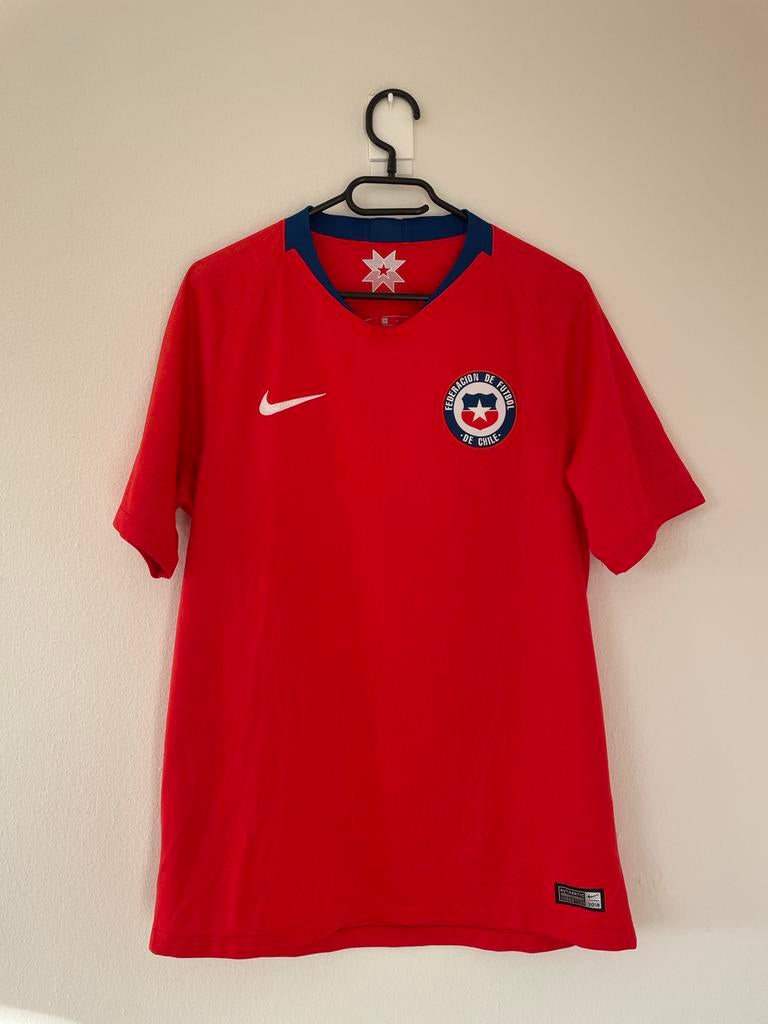 Chile 2018 Thuisshirt, Kleding | Heren, Maat 48/50 (M), Ophalen of Verzenden, Zo goed als nieuw, Voetbal